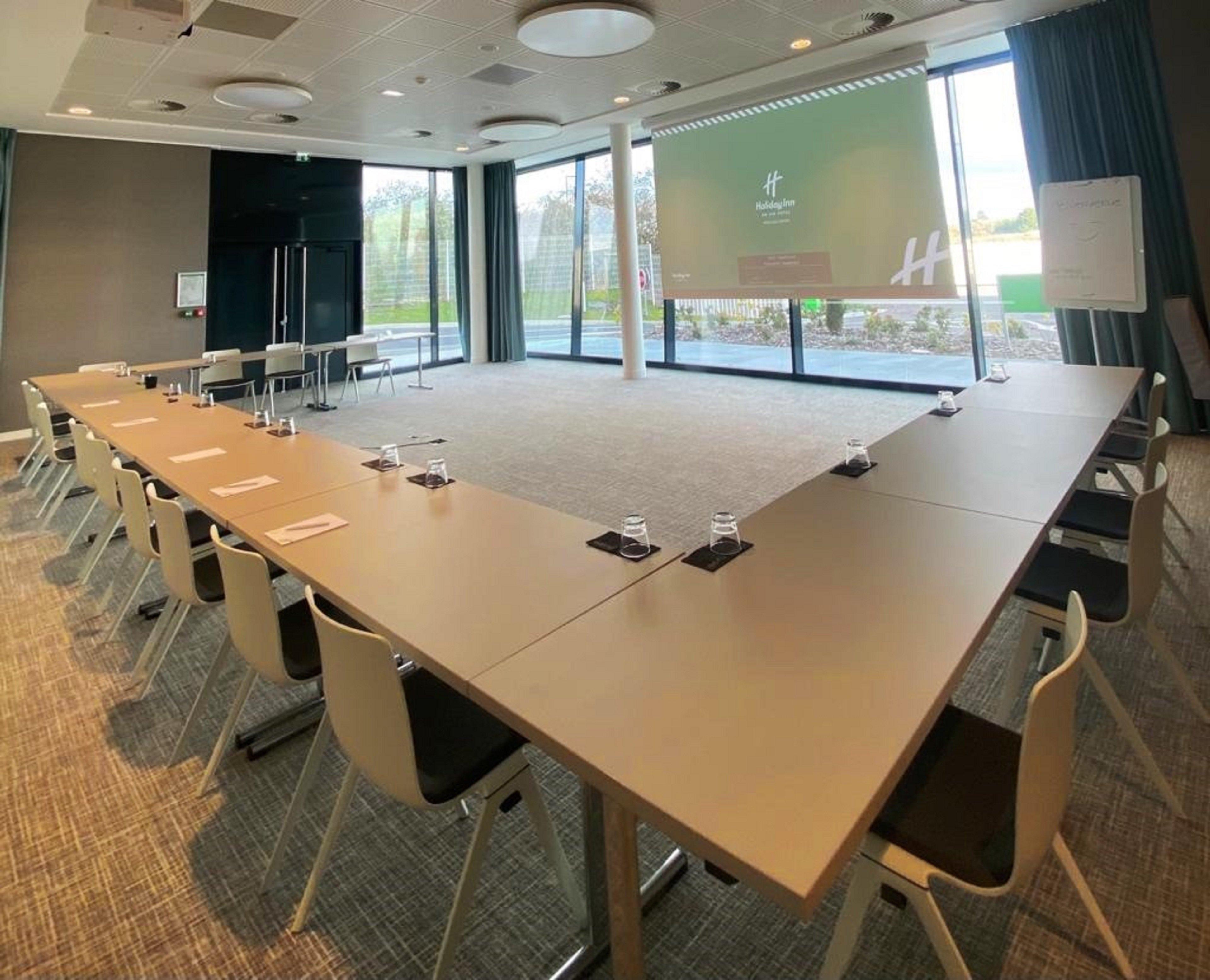Holiday Inn Paris Cdg Airport An Ihg Hotel Роаси ан Франс Екстериор снимка
