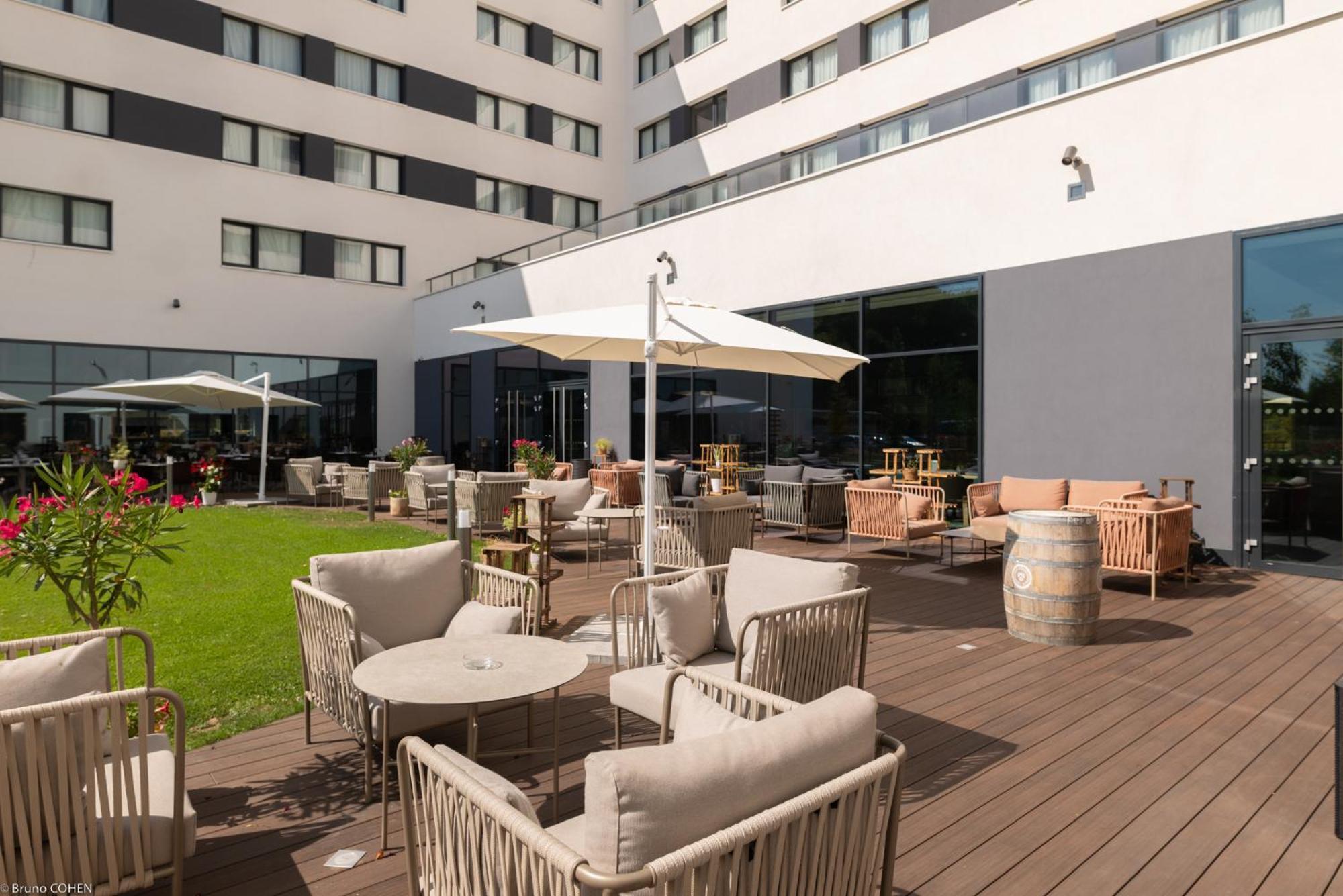 Holiday Inn Paris Cdg Airport An Ihg Hotel Роаси ан Франс Екстериор снимка