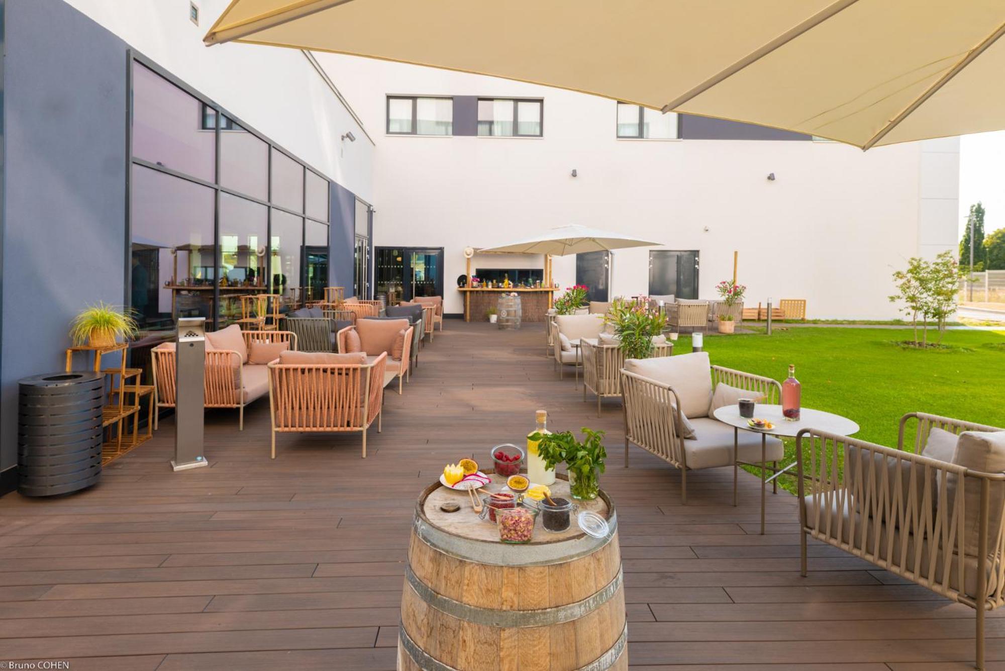Holiday Inn Paris Cdg Airport An Ihg Hotel Роаси ан Франс Екстериор снимка